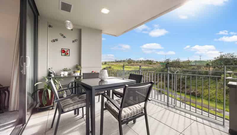 303/2 Bluegrey Avenue, Stonefields