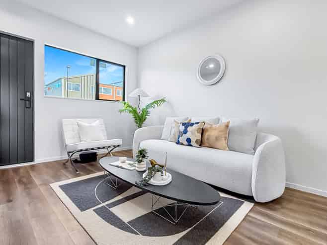 3-11 Longview Oak Lane, Papakura