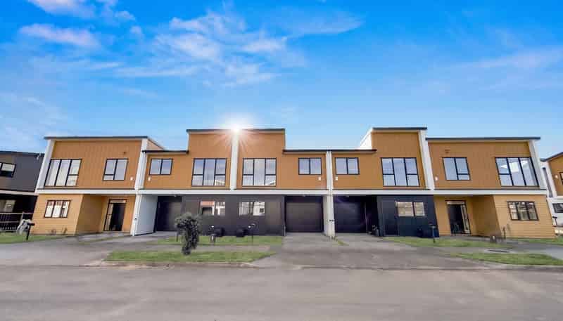 3-11 Longview Oak Lane, Papakura