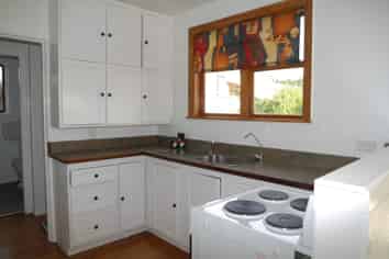 122 Matai Rd, Raumati South