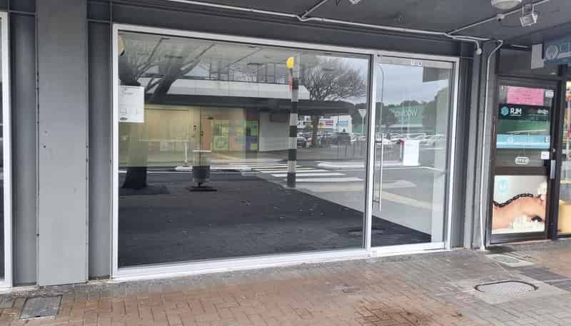 A2/17 Clyde Road, Browns Bay