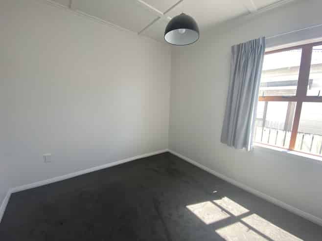 259 Adelaide Road, Newtown