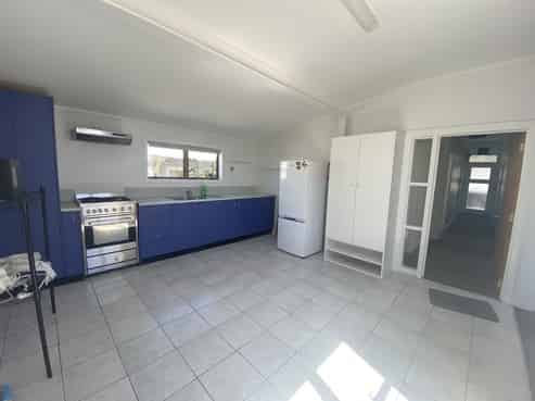 259 Adelaide Road, Newtown