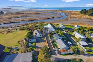 22 Swindells road, Waikuku Beach