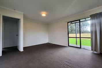 8b Carthew Street, Okato