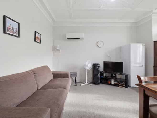 4A & B MacBeth Street, Caversham