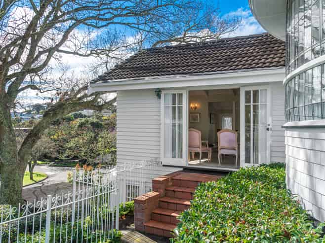 17 Entrican Avenue, Remuera