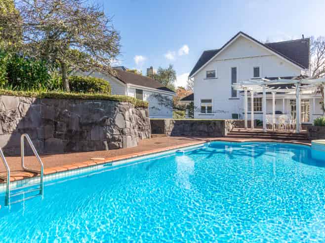 17 Entrican Avenue, Remuera