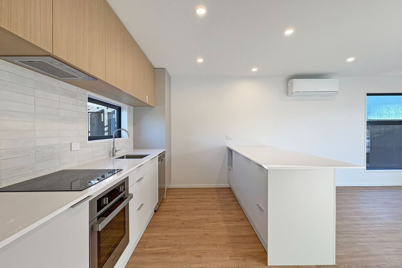 RICHMOND - BRAND NEW STANDALONE TOWNHOUSE, TWO BEDROOMS, CARPARK - Ansicht 4