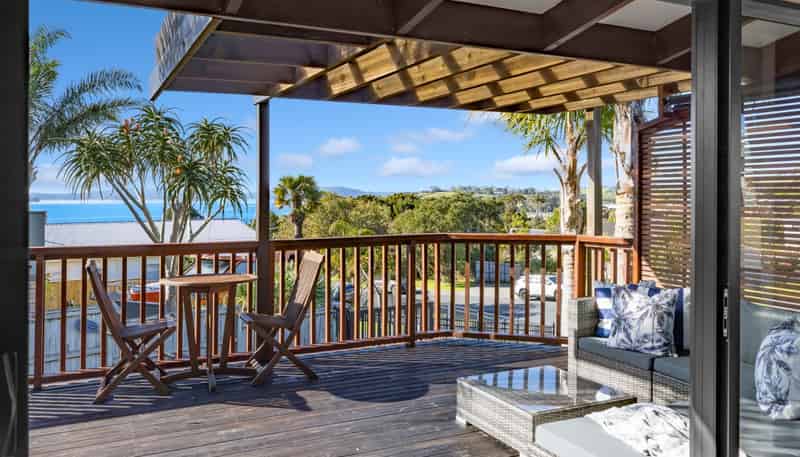 51 Mera Road, Algies Bay