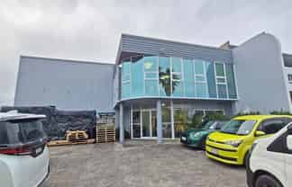 FLEXIBLE ROAD-FRONT INDUSTRIAL WAREHOUSE AND O...
