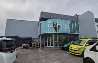 FLEXIBLE ROAD-FRONT INDUSTRIAL WAREHOUSE AND O...
