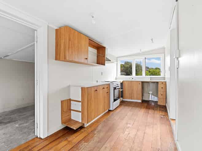 88 Rua Avenue, WAITARERE BEACH