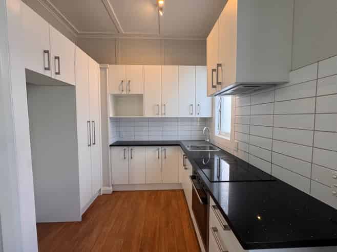 b/1/25 Russell Road, Manurewa
