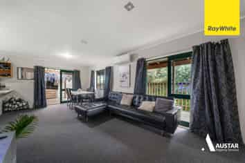 60 Cobham Crescent, Kelston