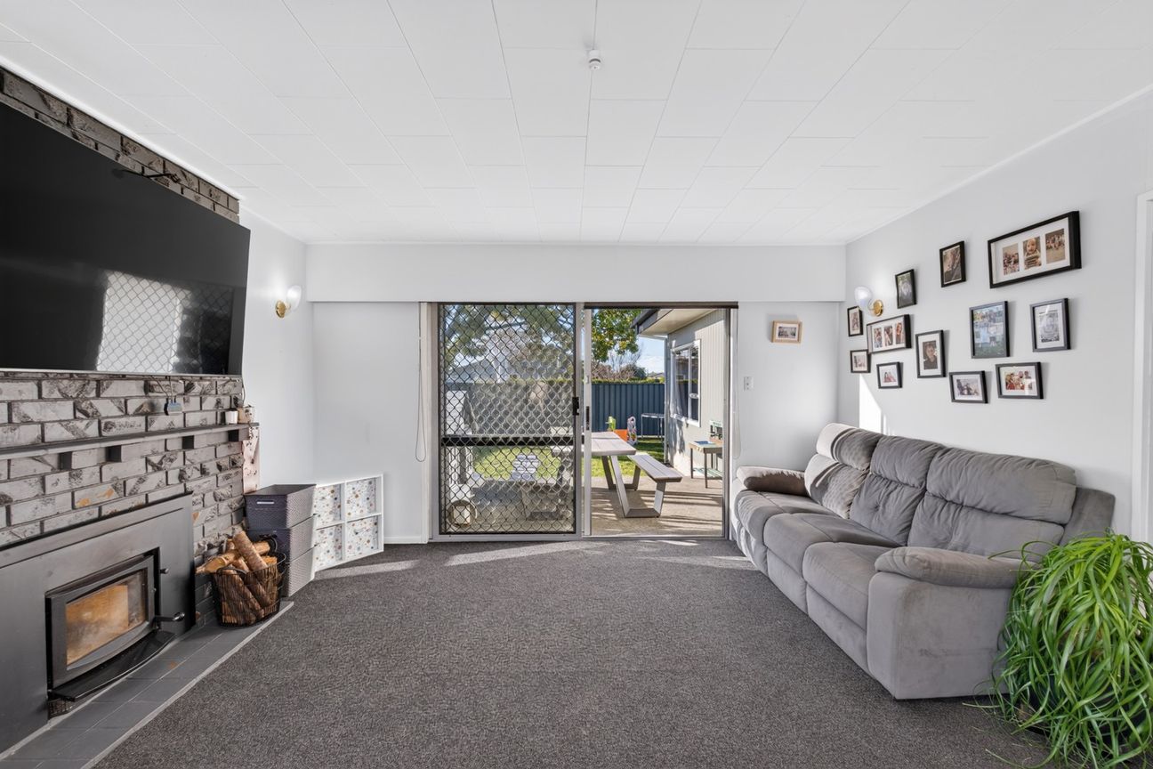 The home you'll love coming back to - Vista 2