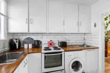 2/162 Stanmore Road, Linwood