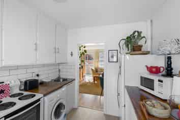 2/162 Stanmore Road, Linwood