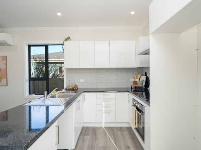 423 Elles Road, Kingswell