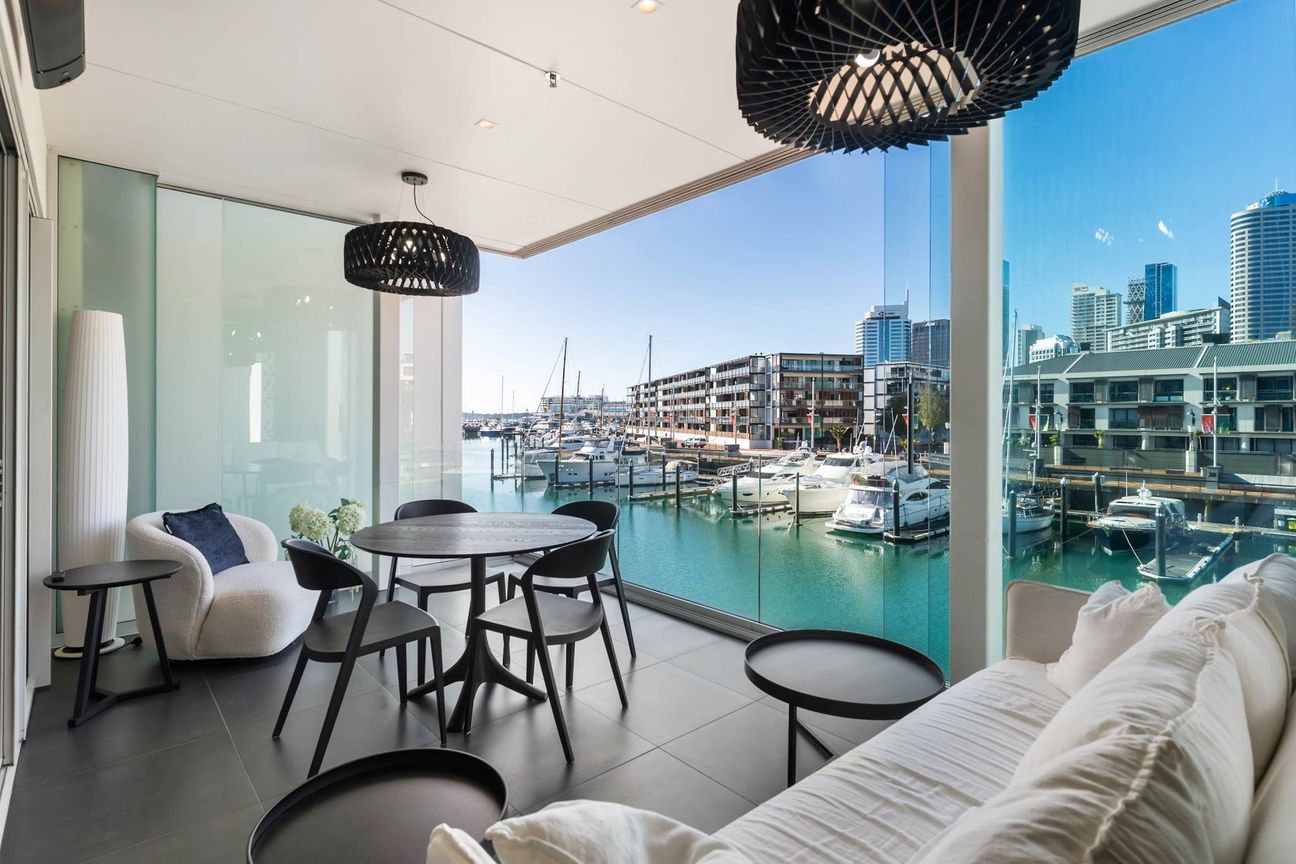 Ultimate Waterfront Luxury - Bild 4