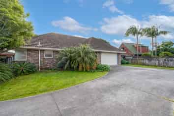 1/98 Frank Nobilo Drive, Golflands