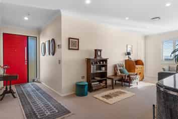 221 The Ridgeway, STOKE