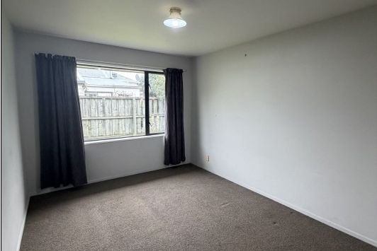 Sun, Space & Secure - Your Ideal Addington Home Awaits - Bild 5