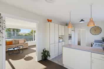 16 Dellow Place, Spreydon