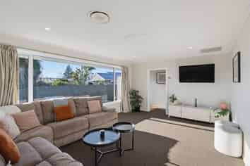 16 Dellow Place, Spreydon