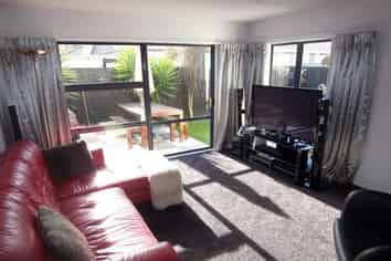 3/25  Braddon Street , Addington