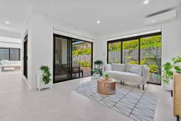25 Couldrey Crescent, Red Beach
