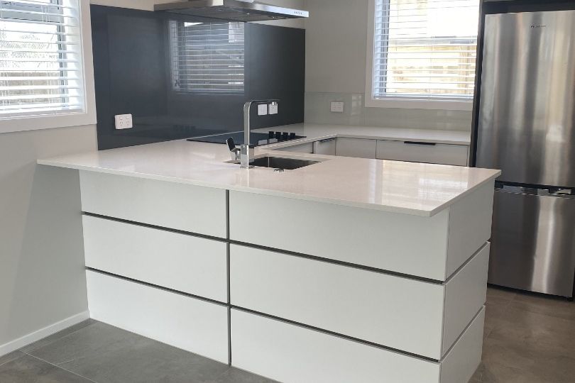 CENTRAL HUTT LIVING! - Vista 4