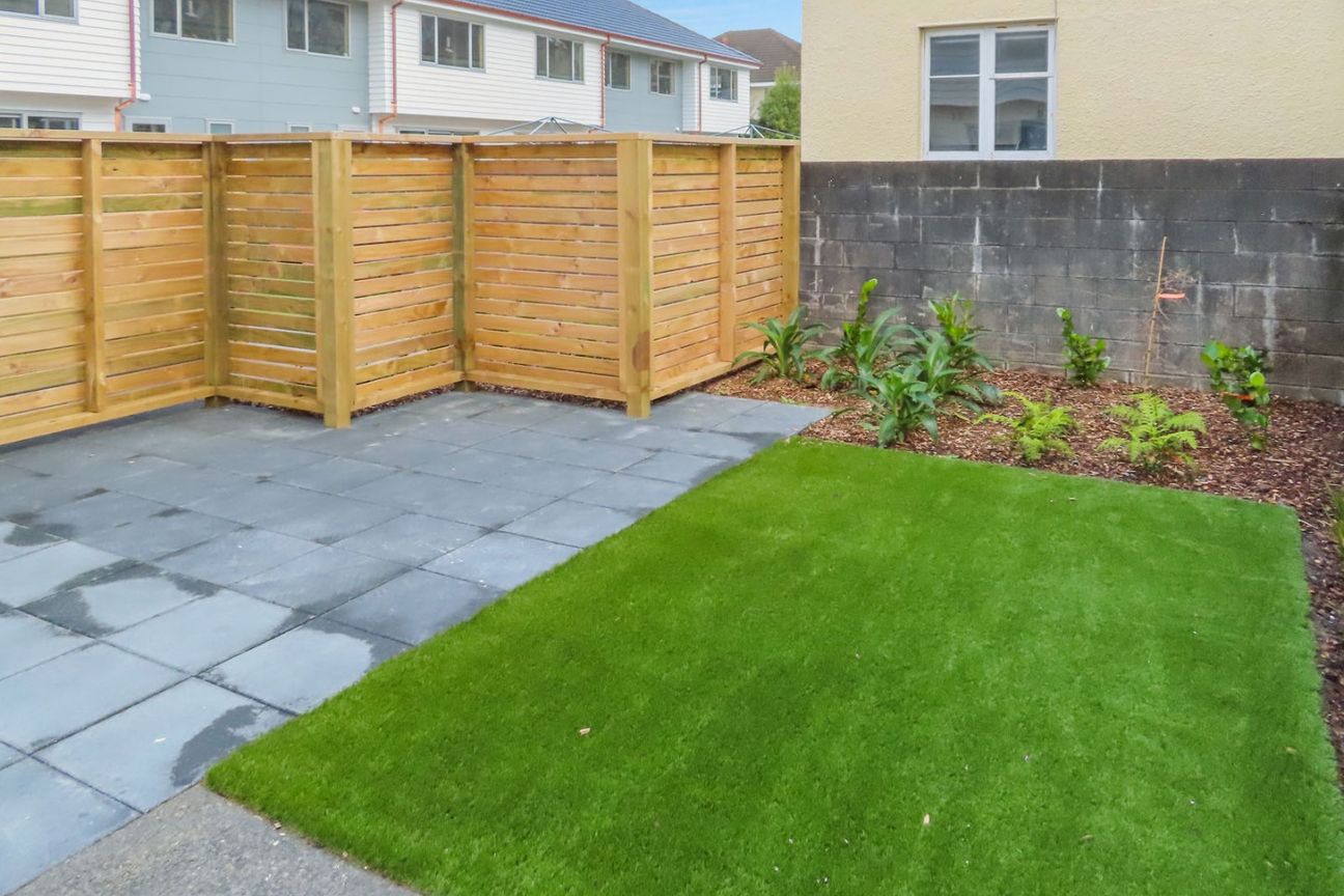 CENTRAL HUTT LIVING! - Vista 2