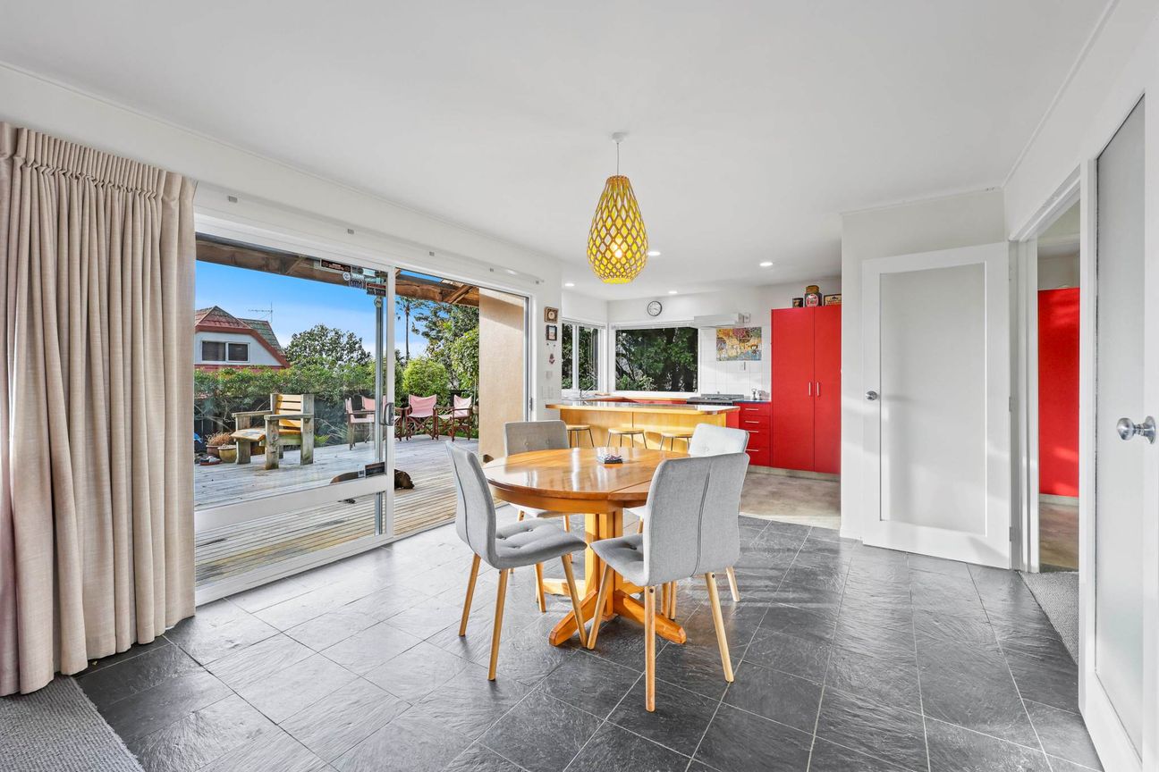 Timeless Design, Warmth & Character !! - Ansicht 6
