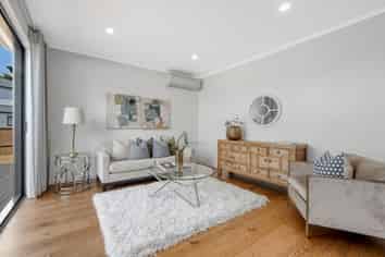 51B Bleakhouse Road, Mellons Bay