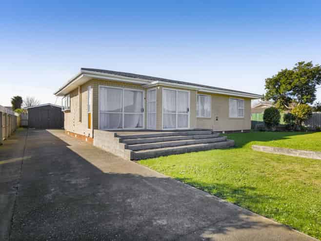 15 McLean Street, Hawera