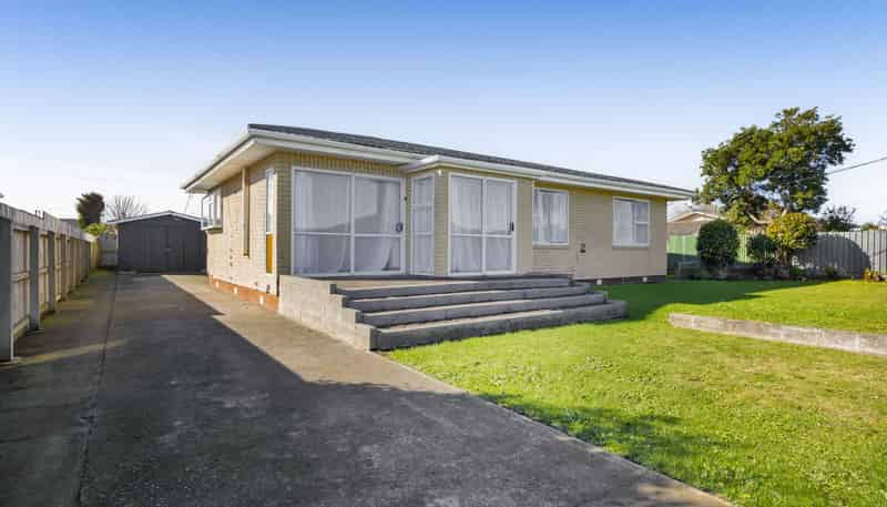15 McLean Street, Hawera