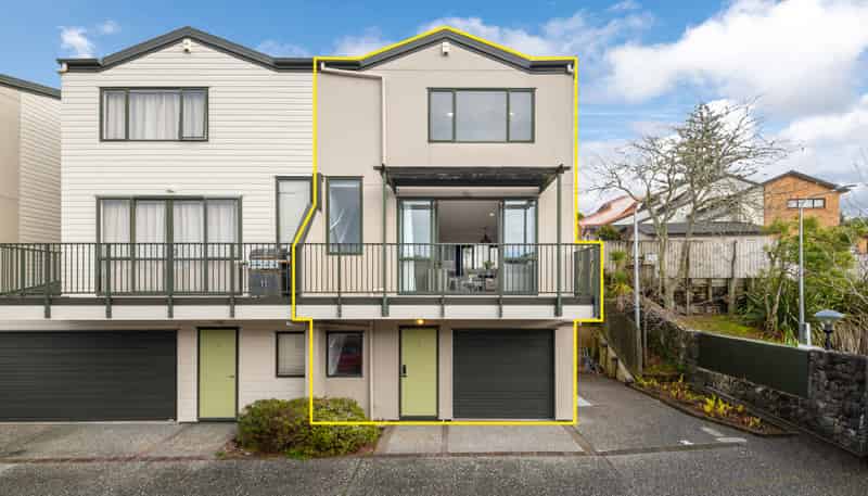 2/8 Flynn Street, Birkdale
