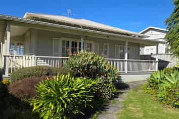 56 Alberton Ave, Mount Albert