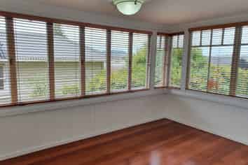 56 Alberton Ave, Mount Albert