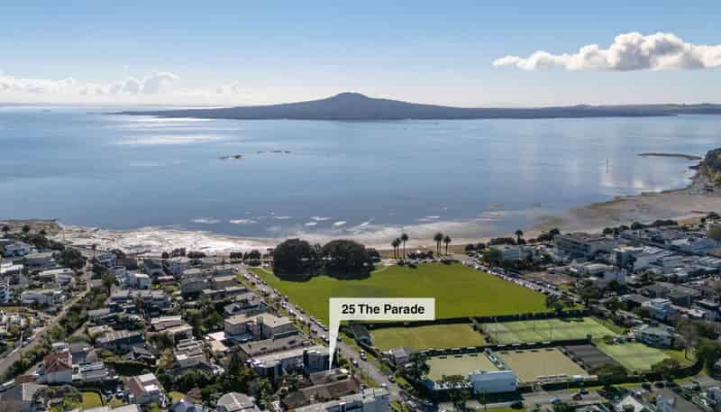 1, 2 and 3/25 The Parade, St Heliers
