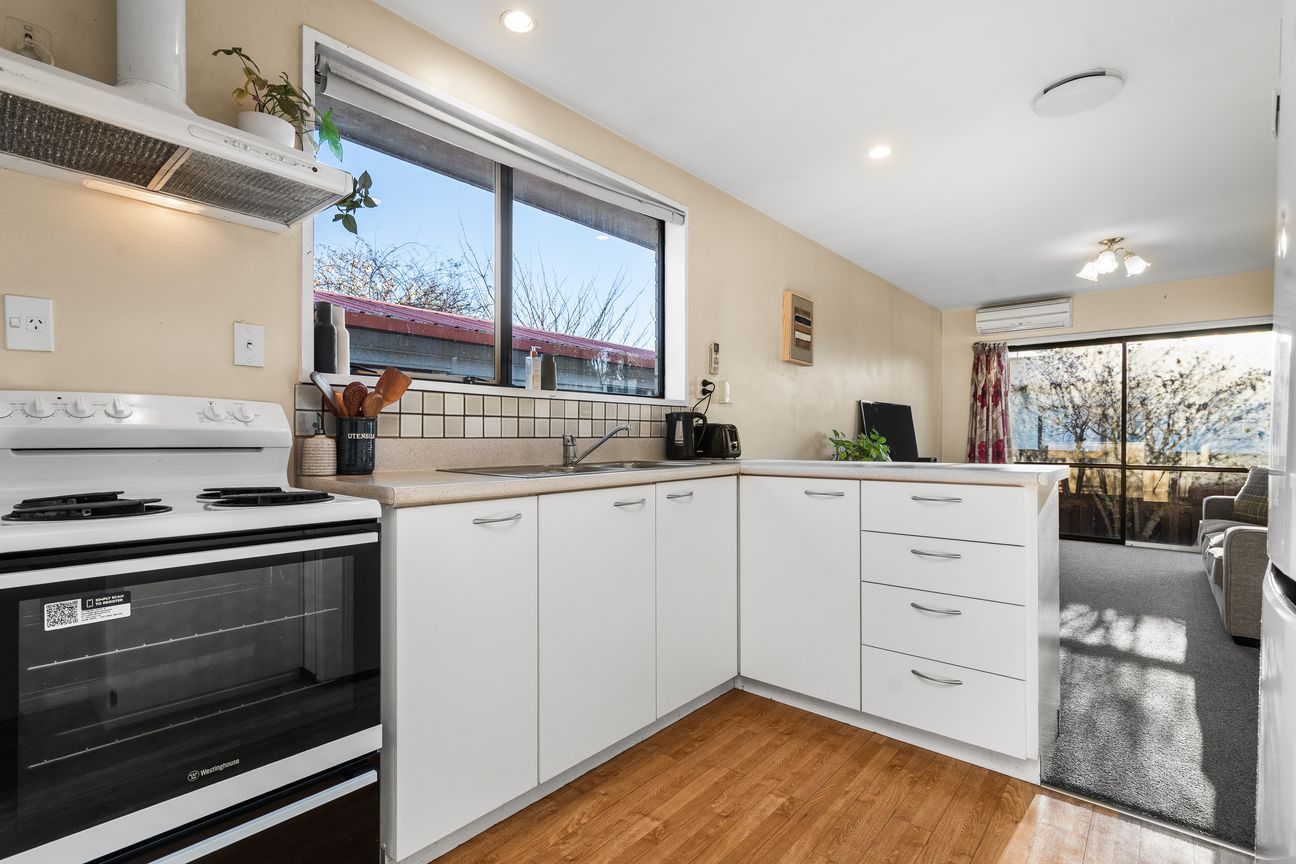 Private, Practical & Easy Care – pohled 6