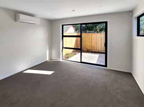 7/31 Wainuiomata Road, Wainuiomata