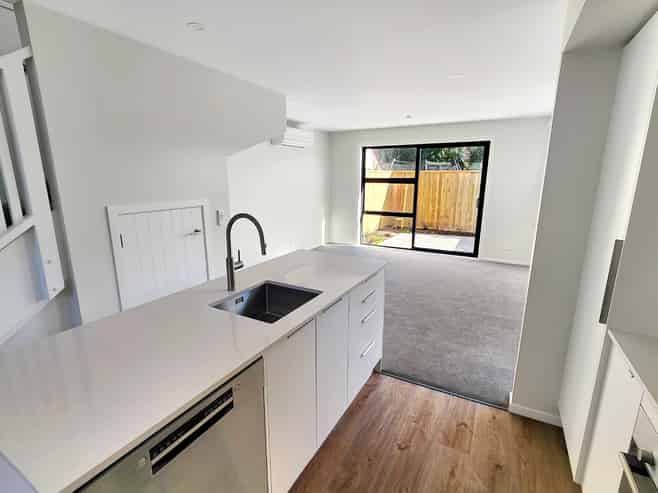 7/31 Wainuiomata Road, Wainuiomata