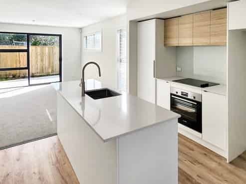 7/31 Wainuiomata Road, Wainuiomata