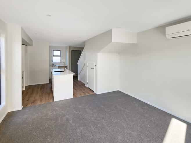 7/31 Wainuiomata Road, Wainuiomata