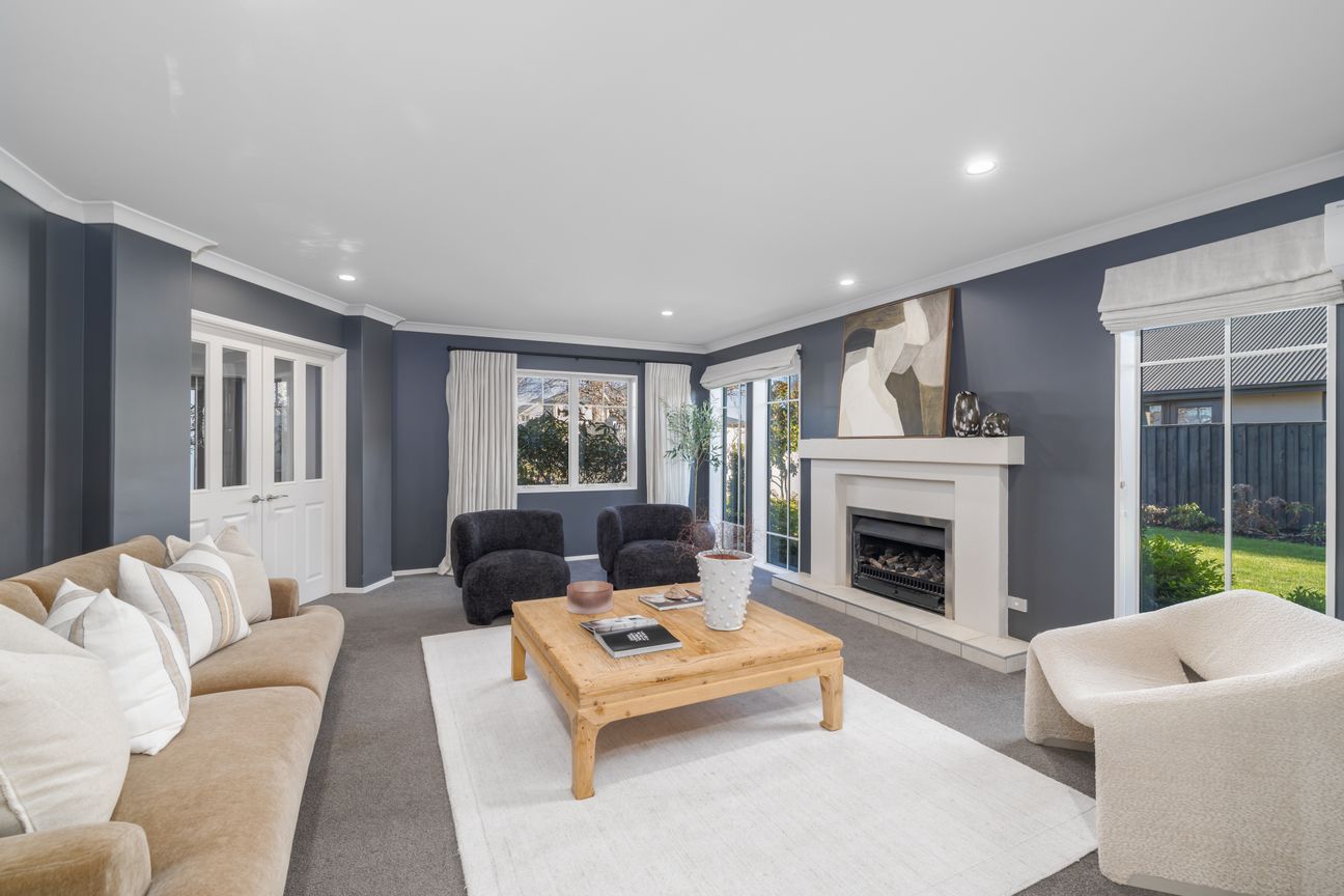 A Premium Address, An Exceptional Opportunity! - Vista 6