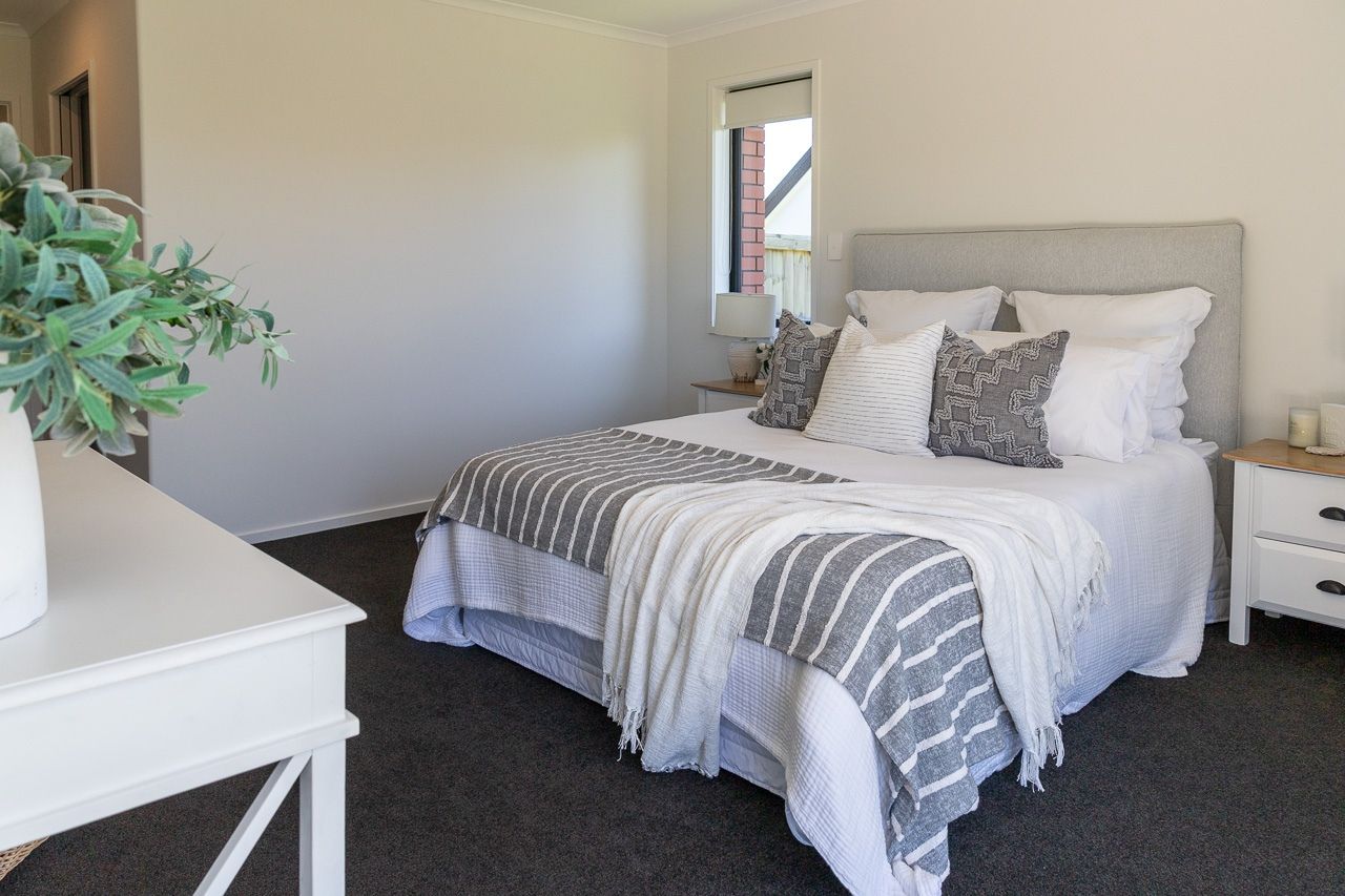 Sunshine, Space & a Corner Site to Call Your Own - Vista 6