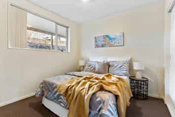 1/242 Great North Road, Henderson