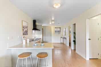 1/242 Great North Road, Henderson
